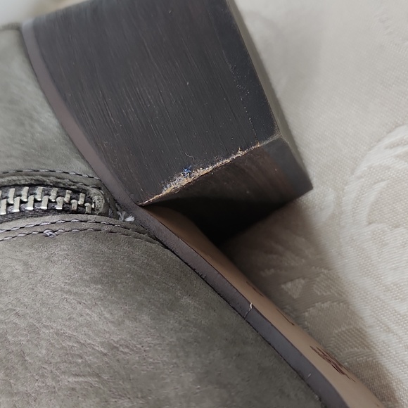 Coach Pauline ankle booties heeled taupe gray brown leather Size 7 - Picture 10 of 15